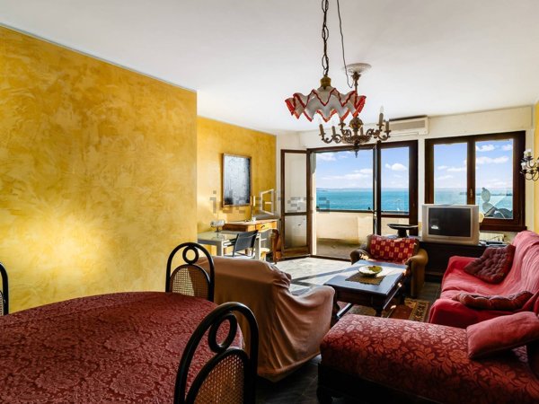 appartamento in vendita a Gardone Riviera