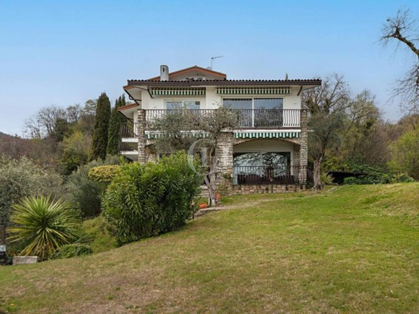 casa indipendente in vendita a Gardone Riviera