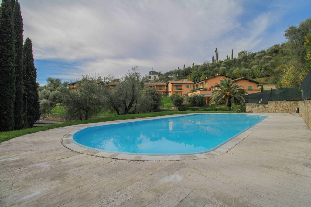 appartamento in vendita a Gardone Riviera