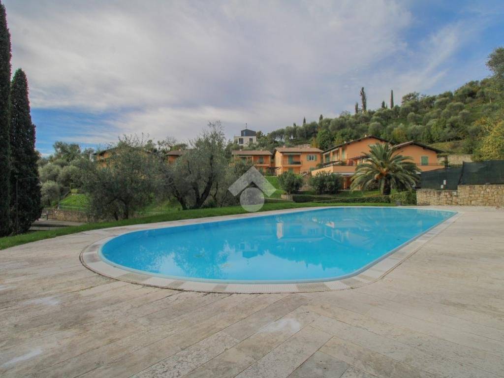 appartamento in vendita a Gardone Riviera