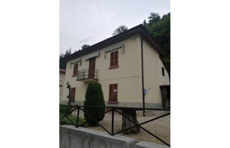 appartamento in vendita a Gardone Riviera in zona San Michele