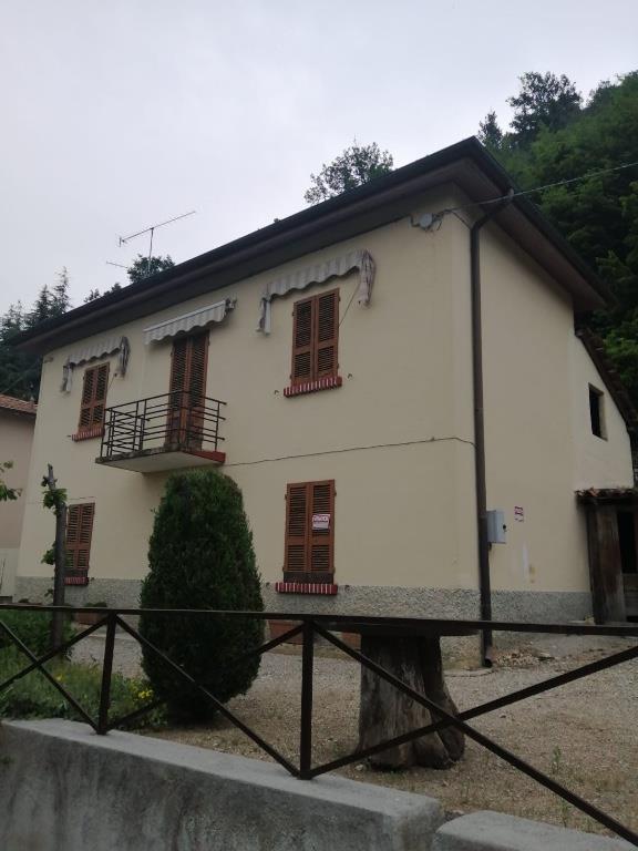 appartamento in vendita a Gardone Riviera in zona San Michele