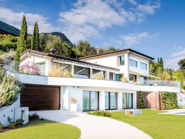 casa indipendente in vendita a Gardone Riviera