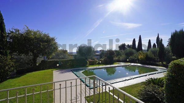 appartamento in vendita a Gardone Riviera