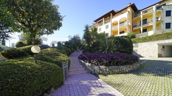 appartamento in vendita a Gardone Riviera