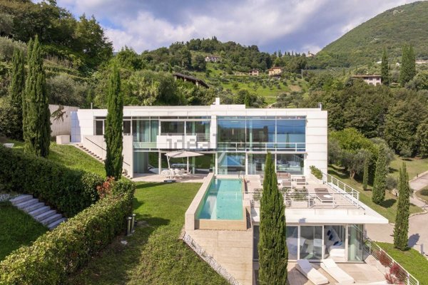 casa indipendente in vendita a Gardone Riviera