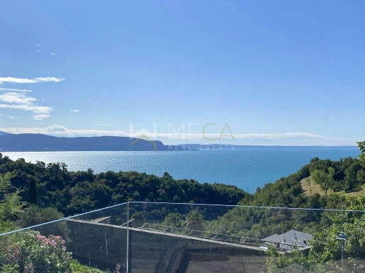 casa indipendente in vendita a Gardone Riviera