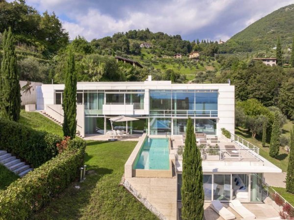 casa indipendente in vendita a Gardone Riviera