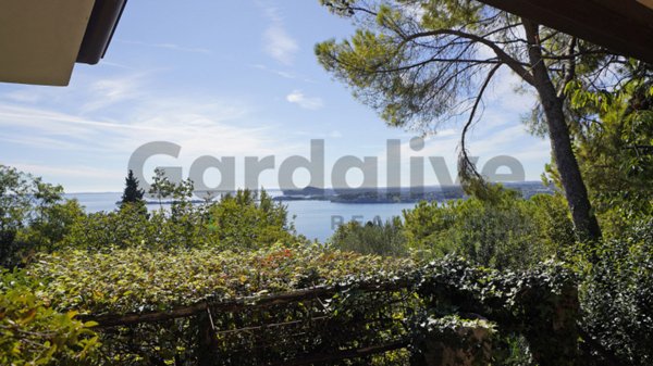 casa indipendente in vendita a Gardone Riviera