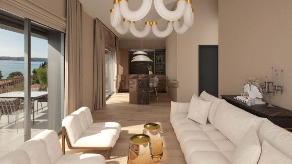 appartamento in vendita a Gardone Riviera in zona Fasano