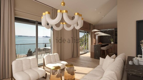 appartamento in vendita a Gardone Riviera in zona Fasano