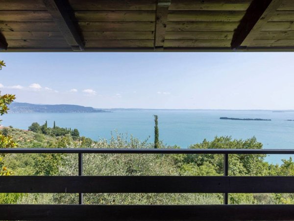 casa indipendente in vendita a Gardone Riviera