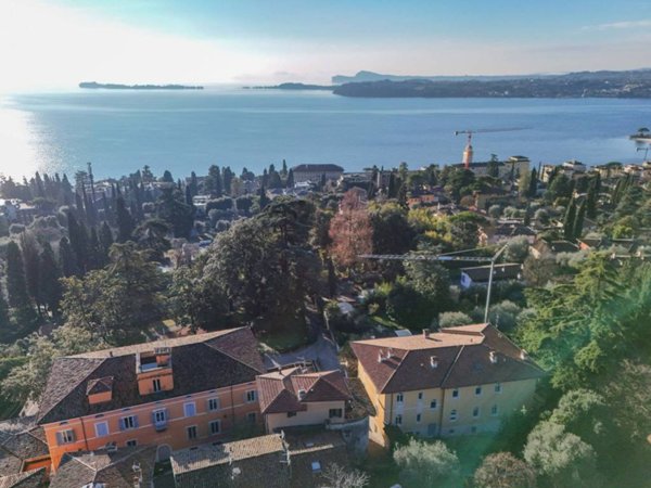 casa indipendente in vendita a Gardone Riviera