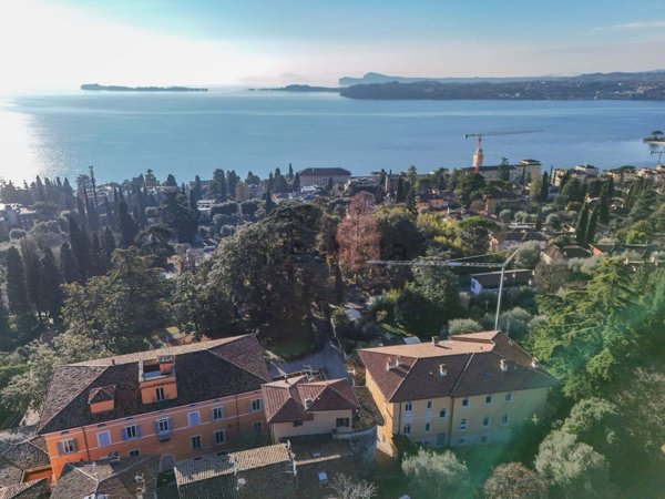 casa indipendente in vendita a Gardone Riviera