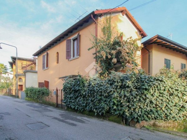 casa indipendente in vendita a Gardone Riviera