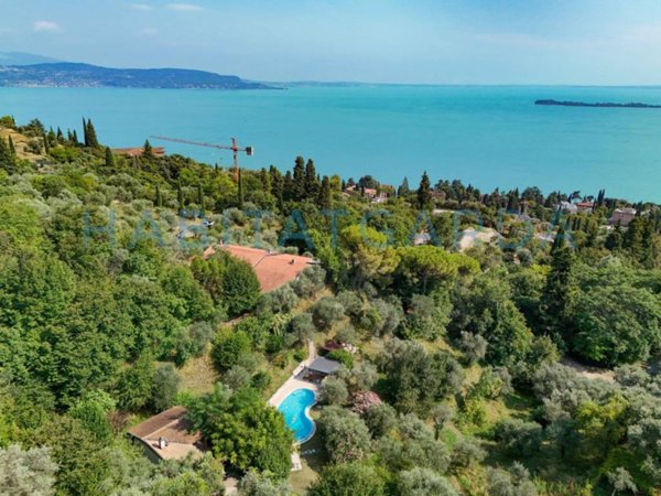casa indipendente in vendita a Gardone Riviera