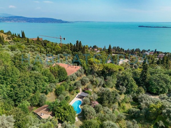 casa indipendente in vendita a Gardone Riviera