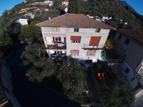 casa indipendente in vendita a Gardone Riviera in zona Fasano
