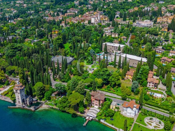 intera palazzina in vendita a Gardone Riviera