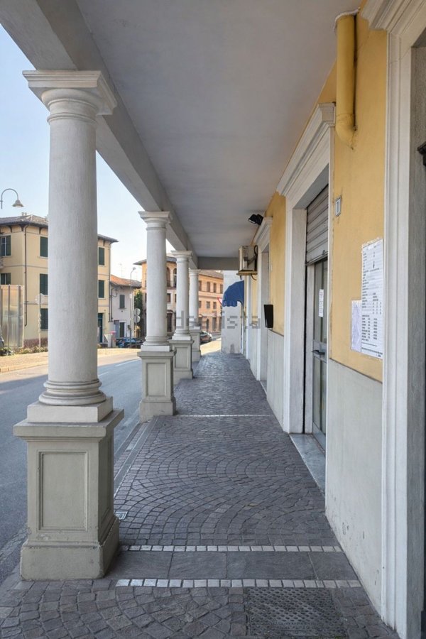 ufficio in vendita a Gardone Riviera