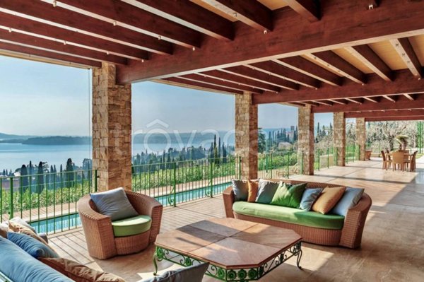 casa indipendente in vendita a Gardone Riviera