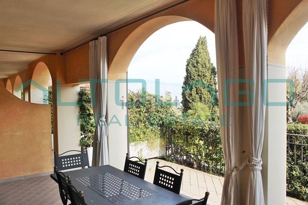 appartamento in vendita a Gardone Riviera