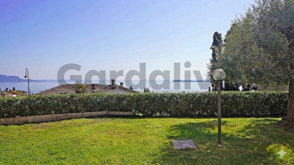 appartamento in vendita a Gardone Riviera in zona Fasano