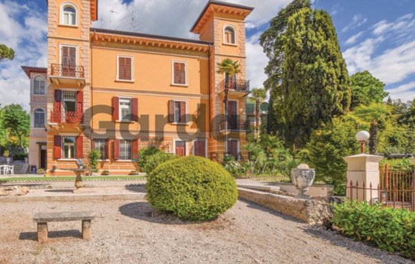 appartamento in vendita a Gardone Riviera