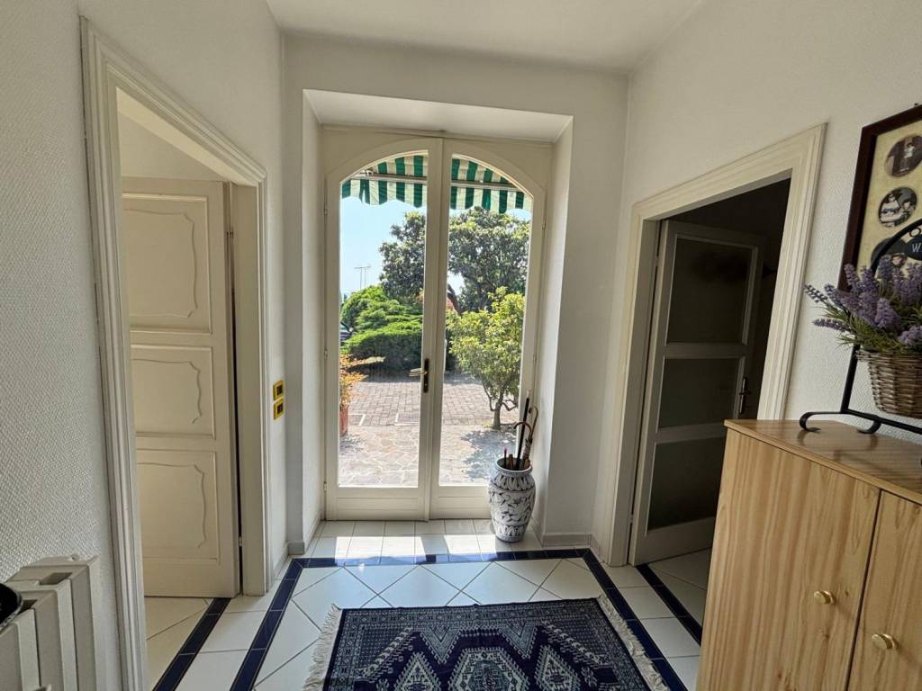 appartamento in vendita a Gardone Riviera