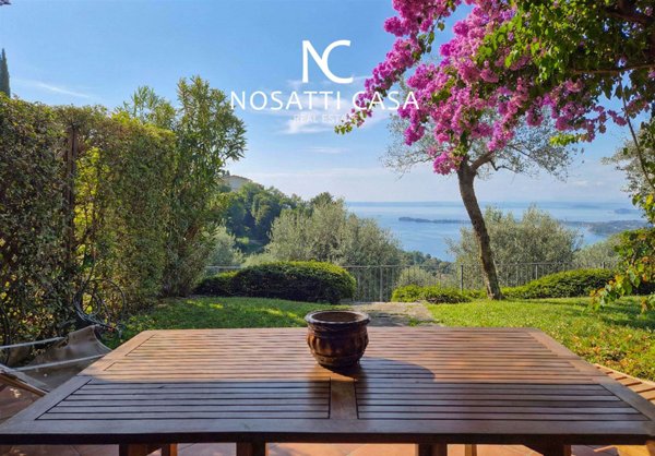 appartamento in vendita a Gardone Riviera in zona Tresnico