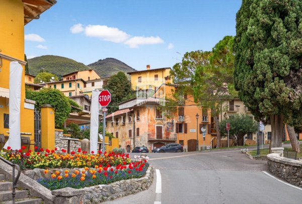 casa semindipendente in vendita a Gardone Riviera