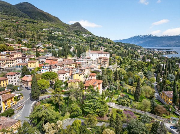 casa semindipendente in vendita a Gardone Riviera