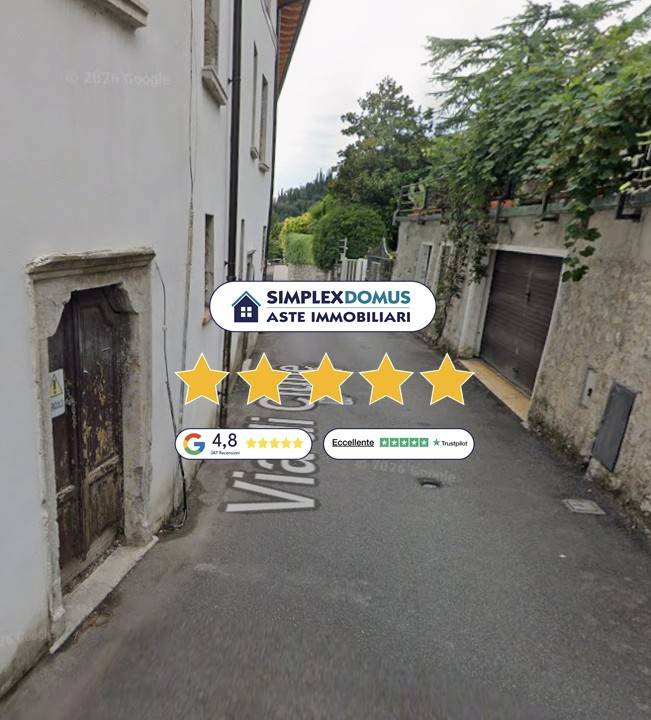 appartamento in vendita a Gardone Riviera in zona Morgnaga