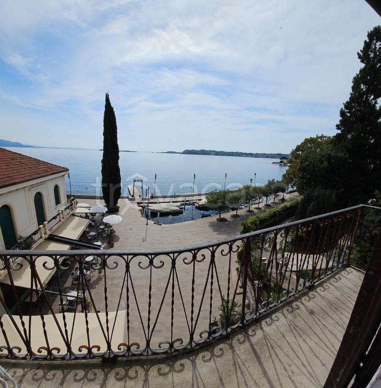 casa indipendente in vendita a Gardone Riviera