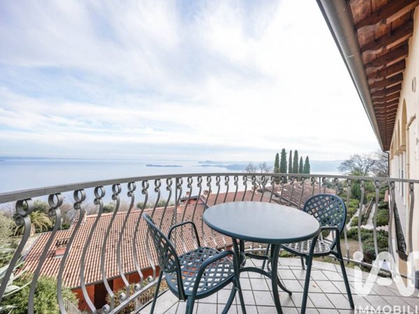 appartamento in vendita a Gardone Riviera