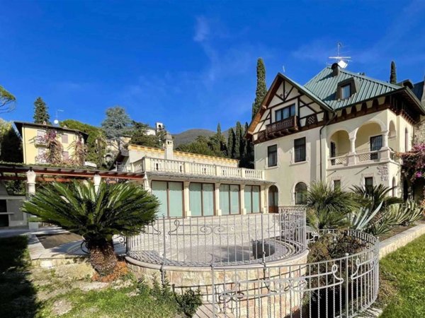 casa indipendente in vendita a Gardone Riviera