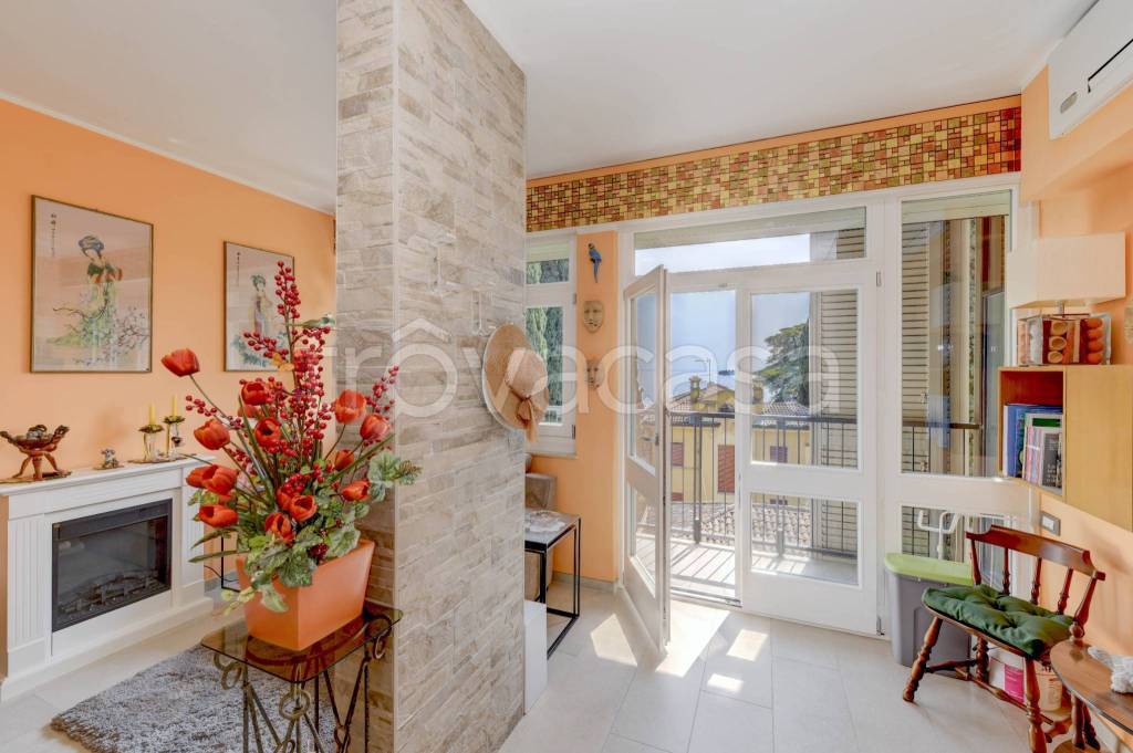 appartamento in vendita a Gardone Riviera