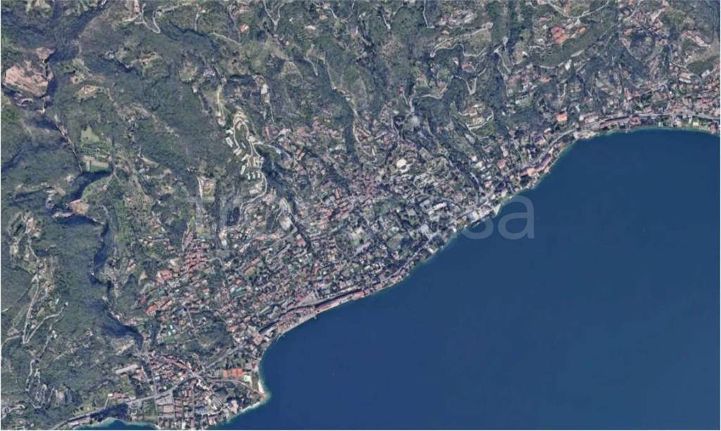 appartamento in vendita a Gardone Riviera