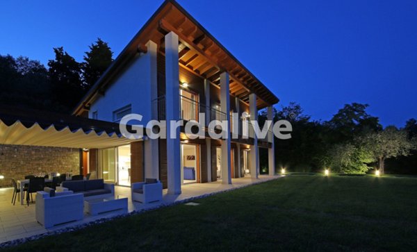 casa indipendente in vendita a Gardone Riviera