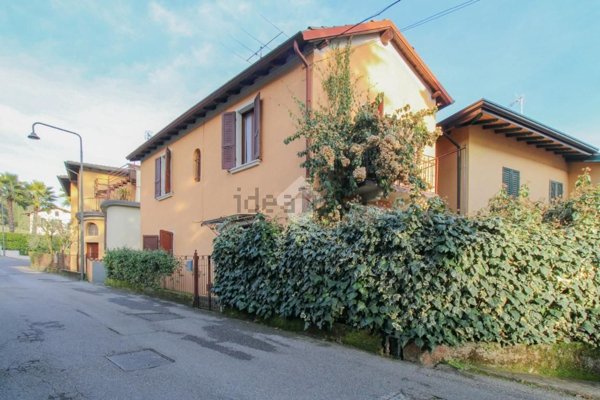 casa indipendente in vendita a Gardone Riviera