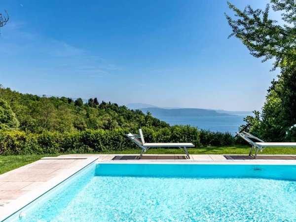 casa indipendente in vendita a Gardone Riviera
