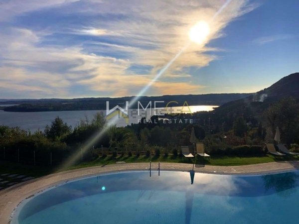 appartamento in vendita a Gardone Riviera in zona Fasano