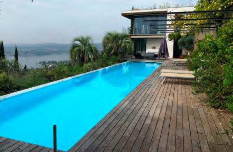 casa indipendente in vendita a Gardone Riviera in zona Tresnico