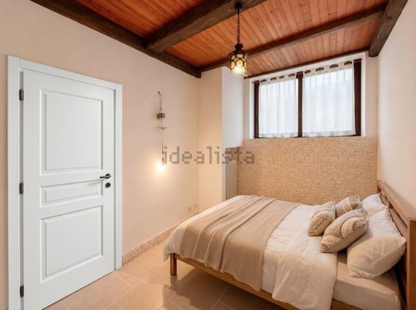 appartamento in vendita a Gardone Riviera in zona Morgnaga