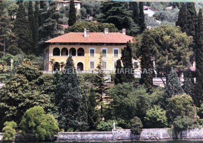 appartamento in vendita a Gardone Riviera in zona Morgnaga