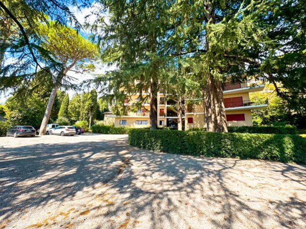 appartamento in vendita a Gardone Riviera in zona Fasano