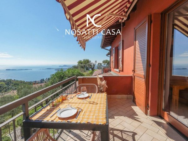 appartamento in vendita a Gardone Riviera in zona Tresnico