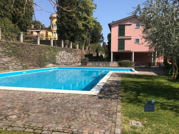appartamento in vendita a Gardone Riviera in zona Morgnaga
