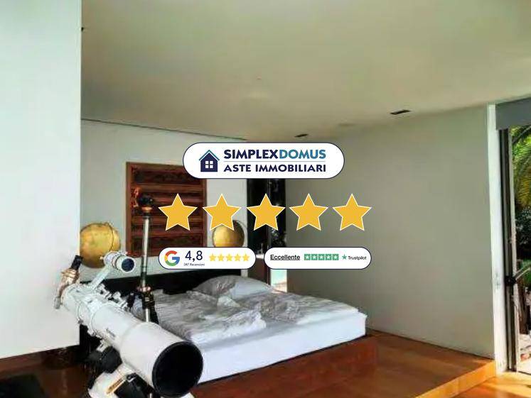 casa indipendente in vendita a Gardone Riviera in zona Morgnaga