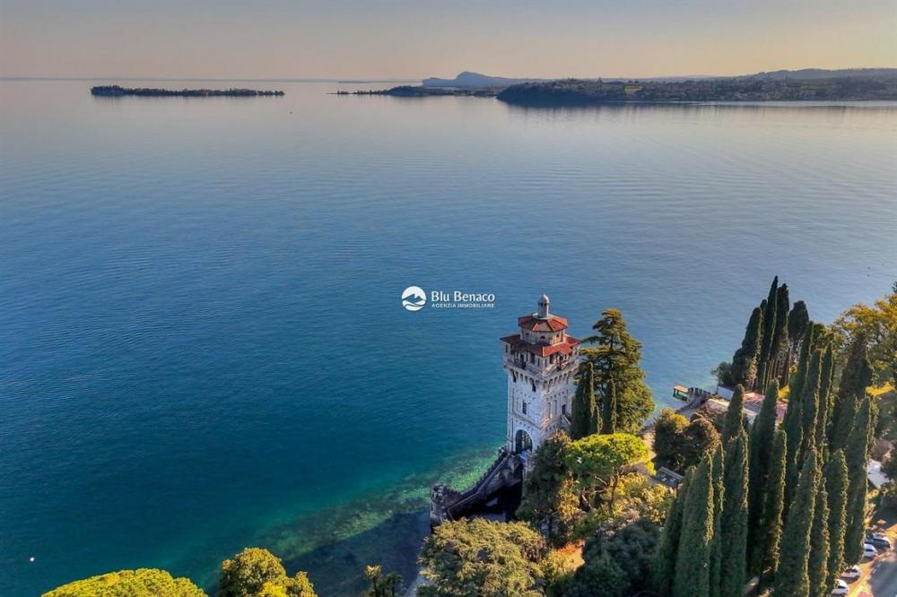 casa indipendente in vendita a Gardone Riviera in zona Morgnaga